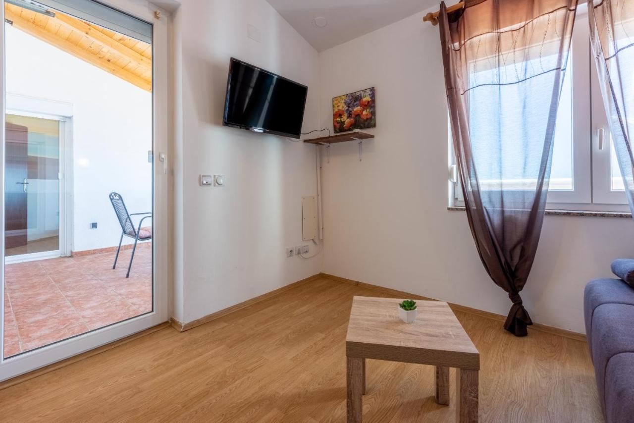 Apartments Antonija 크리크베니카 외부 사진